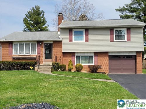 3552 Lord Byron Dr, Bethlehem, PA, 18017-1527 | Card Image