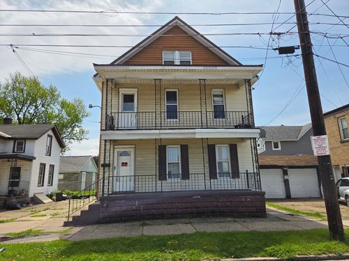 719 16th St, Erie, PA, 16502-1689 | Card Image