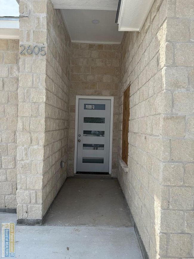 2605 Haverford Blvd, House other with 3 bedrooms, 2 bathrooms and 1 parking in Harlingen TX | Image 6