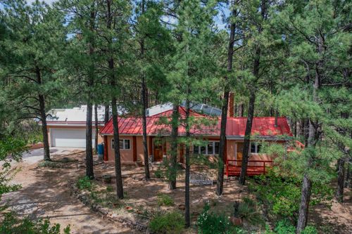 2 El Paraiso Dr, Montezuma, NM, 87731-0050 | Card Image