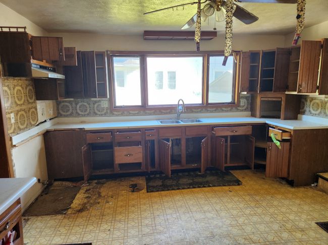 315 Mcomber St, House other with 2 bedrooms, 1 bathrooms and null parking in Dowagiac MI | Image 8