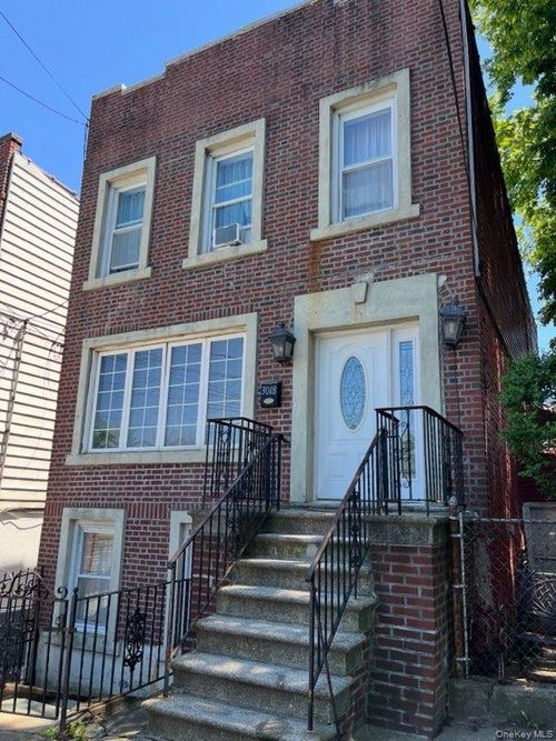 3018 Schley Avenue, New York, NY, 10465 | Card Image