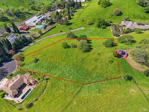 1020 Mulberry Ct, Vacaville, CA, 95688-8726 | Card Image