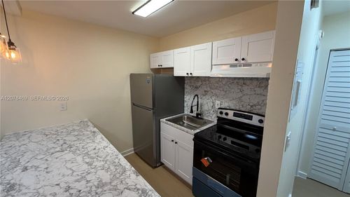 a-122-251 Nw 177th St, Miami Gardens, FL, 33169-4955 | Card Image