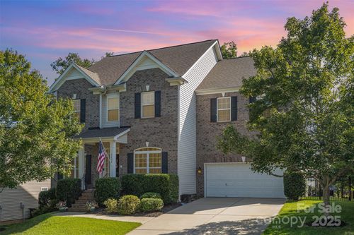 2422 Orofino Ct, Charlotte, NC, 28269-2308 | Card Image