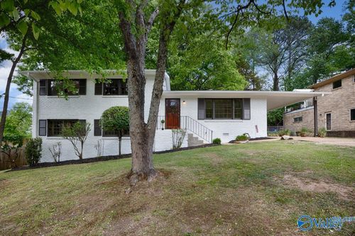 3909 W Crestview Dr Nw, Huntsville, AL, 35816-3607 | Card Image