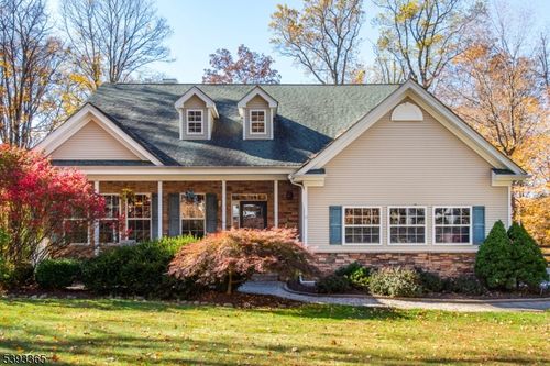 15 Castle Rock Rd, Lake Hopatcong, NJ, 07849-1741 | Card Image