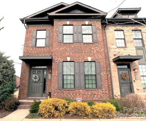 100 Linestowe Dr, Belmont, NC, 28012-3683 | Card Image