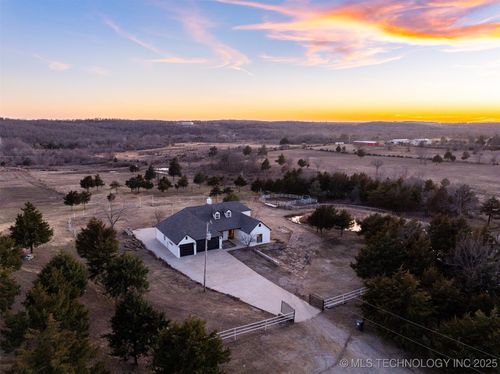 369200 E 5500 Rd, Terlton, OK, 74081-3531 | Card Image