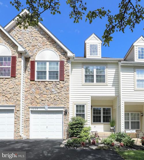 4625 Old Oak Rd, DOYLESTOWN, PA, 18902-8812 | Card Image