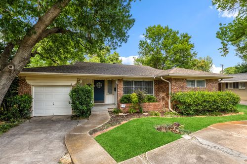 704 Downing Dr, Richardson, TX, 75080-6001 | Card Image