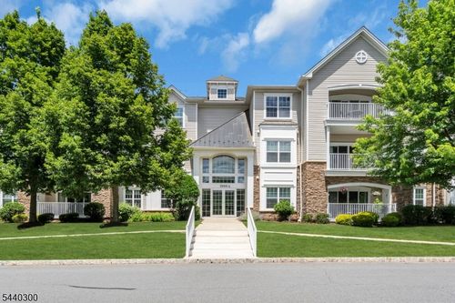 3105 Chesterwood Way, Somerset, NJ, 08873-5900 | Card Image