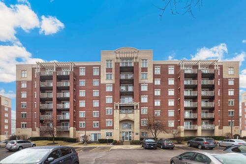 606-8727 W Bryn Mawr Ave, Chicago, IL, 60631-3750 | Card Image