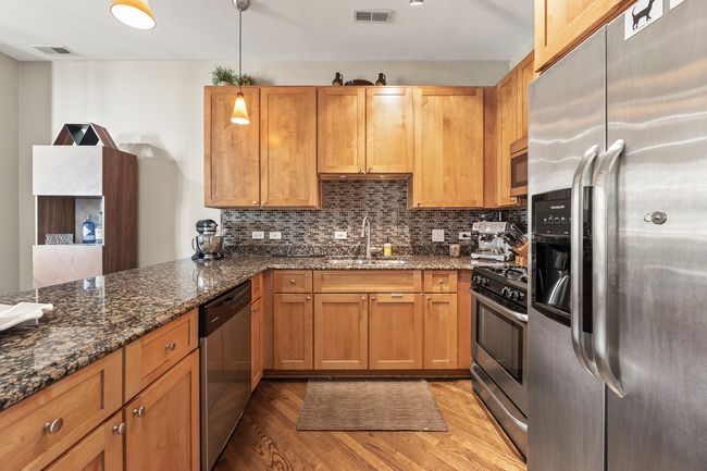APT-3 - 822 N California Ave, Home with 3 bedrooms, 2 bathrooms and 1 parking in CHICAGO IL | Image 10