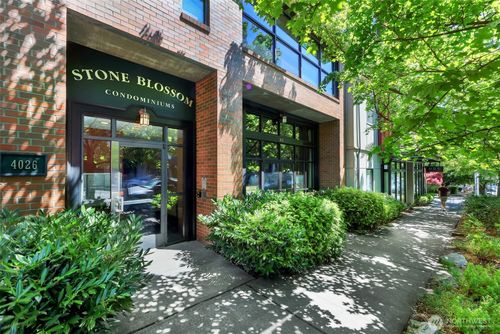 unit-501-4026 Stone Way N, Seattle, WA, 98103-8028 | Card Image