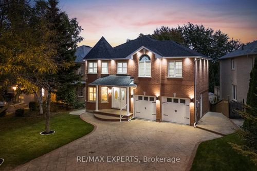 147 Ashton Dr, Maple, ON, L6A2T8 | Card Image