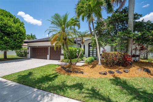 812 Regal Cove Rd, Weston, FL, 33327-2121 | Card Image