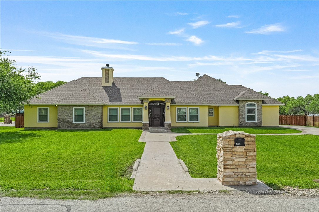 Residential in Robstown