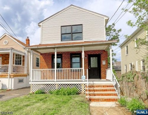 101 Carlton Ave, East Rutherford, NJ, 07073-1040 | Card Image