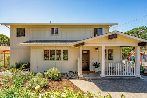 18428 4th Ave, Sonoma, CA, 95476-3906 | Card Image