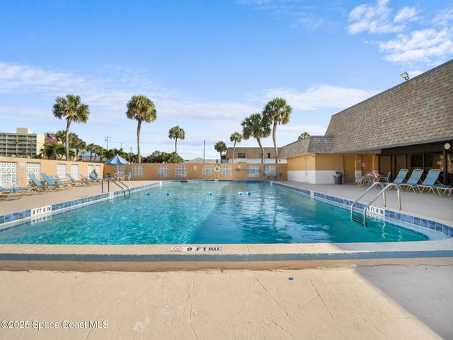 11206 - 2700 N Highway A1a, Condo with 2 bedrooms, 2 bathrooms and null parking in Indialantic FL | Image 21