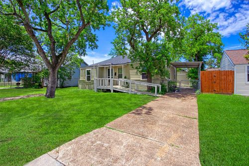 1117 16th St, Galena Park, TX, 77547-2511 | Card Image