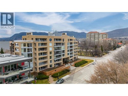 203-86 Lakeshore Dr E, Penticton, BC, V2A1B5 | Card Image