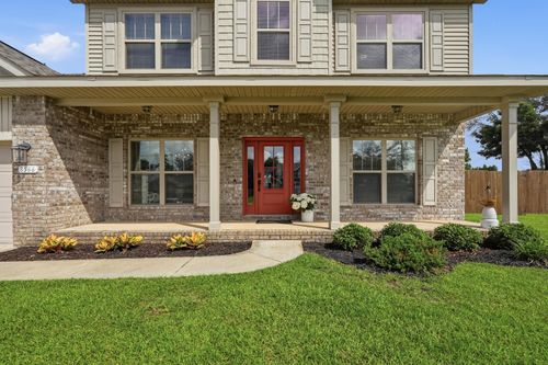 8566 Holley Hills Cir, Navarre, FL, 32566-9466 | Card Image