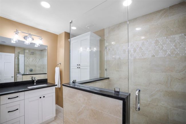 2383 Hanover Dr, Townhouse with 2 bedrooms, 3 bathrooms and null parking in DUNEDIN FL | Image 48
