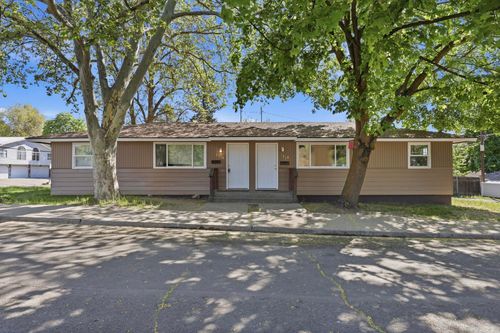 3216 & 3218 N N Maple St, Spokane, WA, 99205 | Card Image