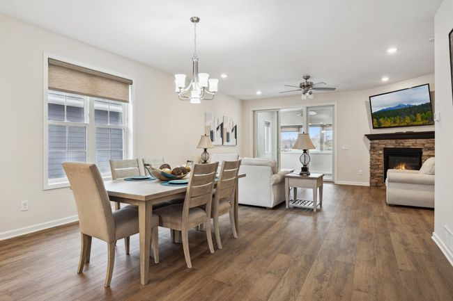 dining room | Image 12