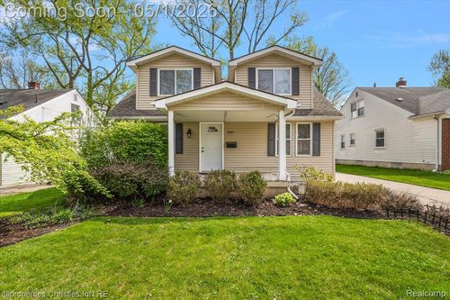 1691 Catalpa Dr, Berkley, MI, 48072-2056 | Card Image