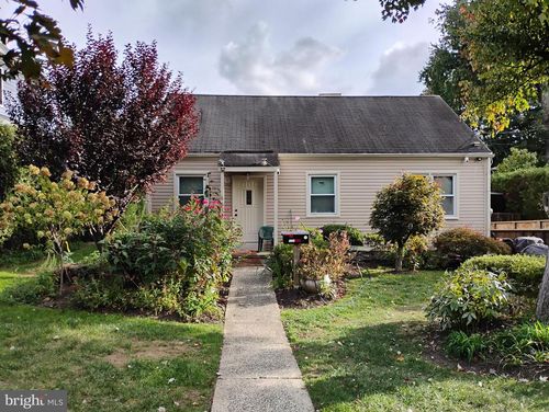 6613 Fisher Ave, FALLS CHURCH, VA, 22046-1816 | Card Image