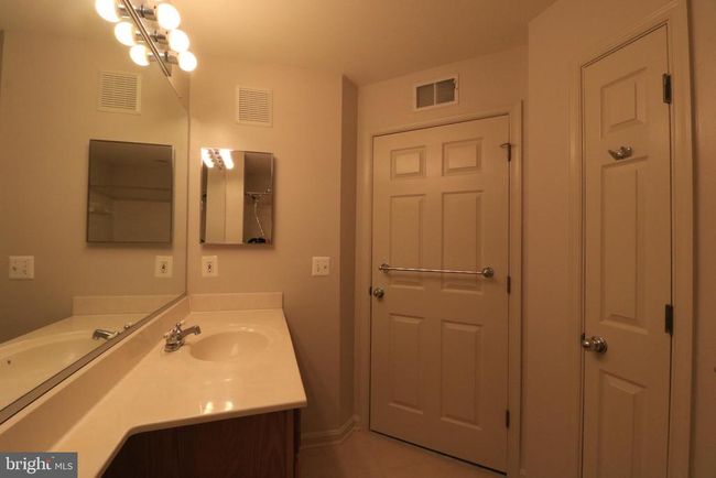 A-102 - 12000 Amber Ridge Cir, Condo with 2 bedrooms, 2 bathrooms and null parking in GERMANTOWN MD | Image 8