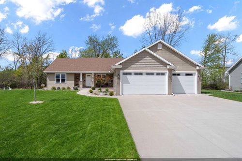 2078 S Sugar Court, GRAND CHUTE, WI, 54913 | Card Image