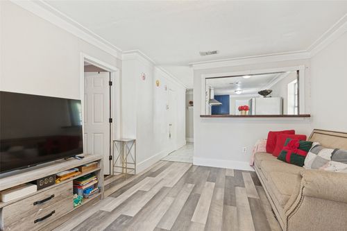 2421 Boyd St, Dallas, TX, 75224-1764 | Card Image