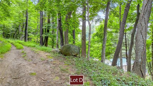 2 Burkett Ave, West Jefferson, NC, 28694 | Card Image