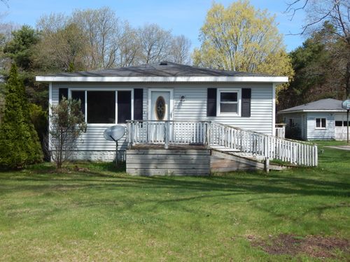 11392 E Apple Avenue, Ravenna, MI, 49451 | Card Image