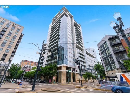 213-1001 Lovejoy St, Portland, OR, 97209-3567 | Card Image