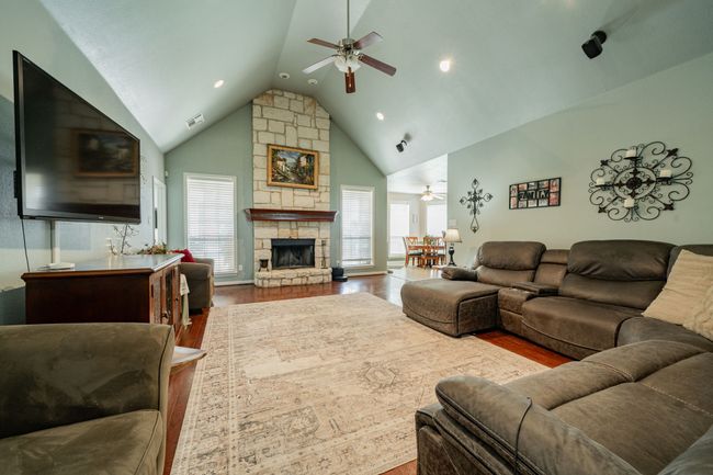 2577 W Alamosa Dr, House other with 4 bedrooms, 3 bathrooms and null parking in Terrell TX | Image 5