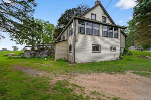 15 Drechsel Ln, Pine Bush, NY, 12566-5449 | Card Image