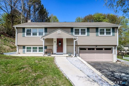 16 Chestnut Dr, Derby, CT, 06418-2308 | Card Image