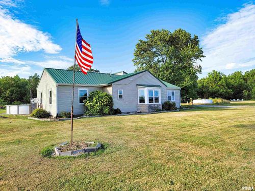 13021 Old Highway 50, Clay City, IL, 62824-2202 | Card Image