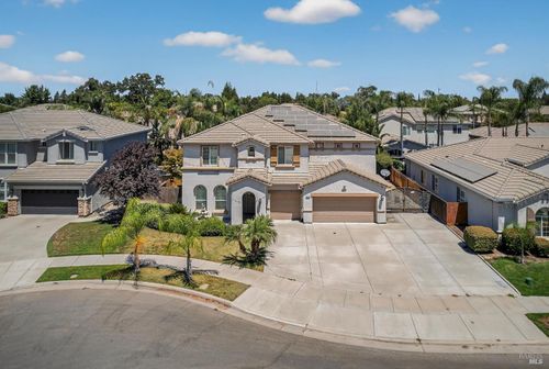 3034 W Clinton Ct, Visalia, CA, 93291-8538 | Card Image
