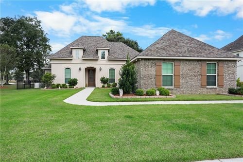 366 Saw Grass Loop, Covington, LA, 70435-7007 | Card Image