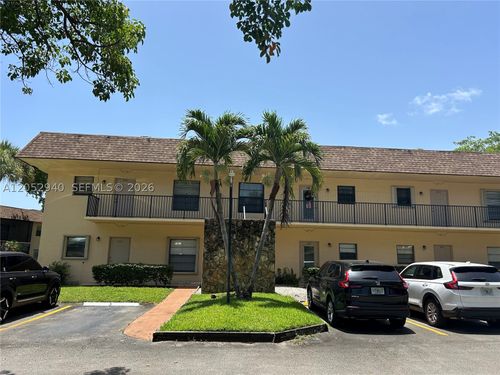 202-200 Gate Rd, Hollywood, FL, 33024-1368 | Card Image