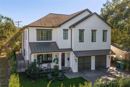 2402 W Parkland Blvd, TAMPA, FL, 33609-5351 | Card Image