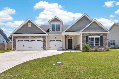 520 New Hanover Trl, Jacksonville, NC, 28546-4401 | Card Image