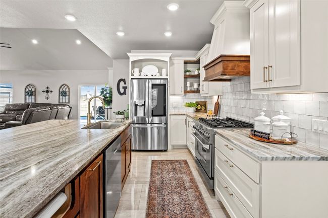 1115 Private Road 8022, House other with 3 bedrooms, 2 bathrooms and 2 parking in Lincoln TX | Image 11