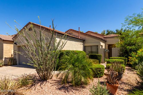3234 E Maldonado Dr, Phoenix, AZ, 85042-6117 | Card Image